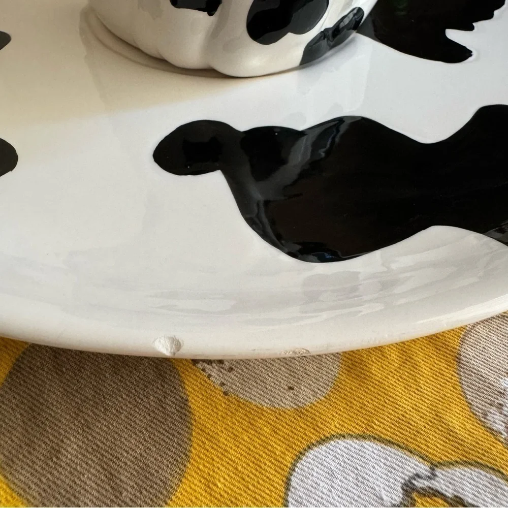 Vintage 1993 black and white cow appetizer and dip tray and cup